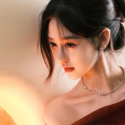 5个吓鬼的少年